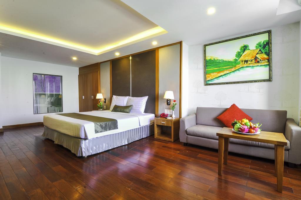 Oriental Nha Trang Hotel - Doi Dien Bai Bien Exterior photo